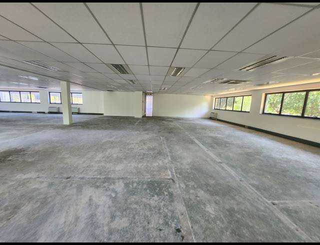 683M² OFFICE TO LET IN RANDJESPARK